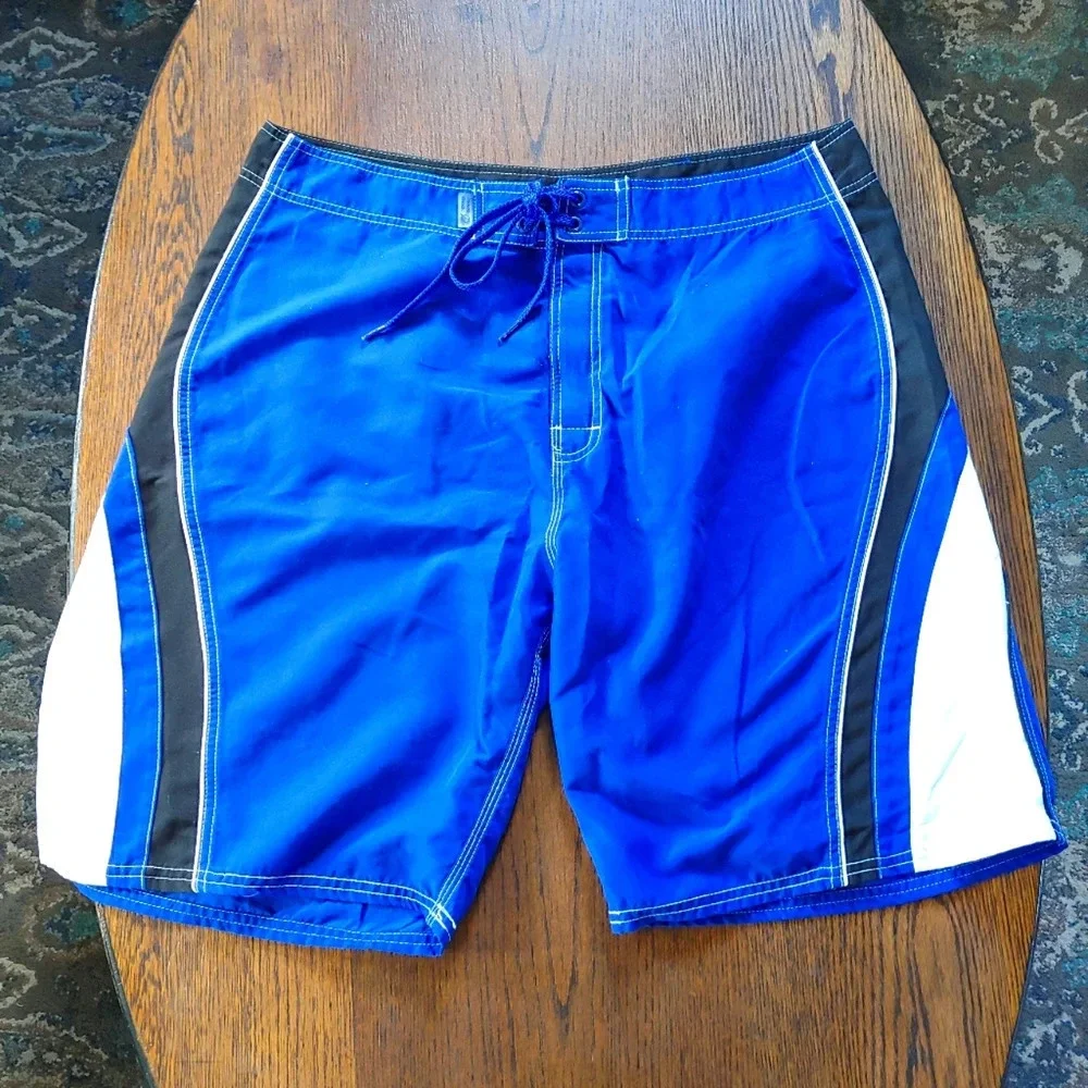 Beach Rays Blue, Black, White Board Shorts Swim Trunks Size Men's 38